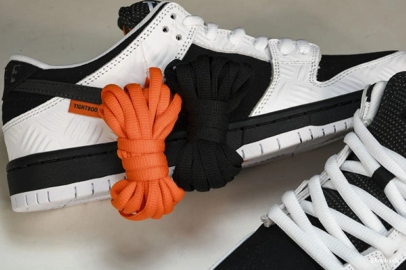 x Nike FD2629-100 Dunk SB Tightbooth Low  0119